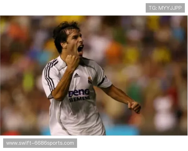 足球场上拥有爪子的球星是谁 揭秘那些具备非凡脚法和扑救能力的传奇人物